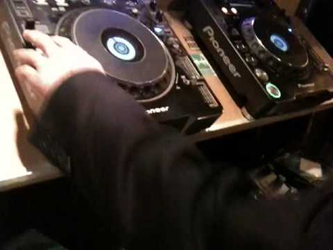 Watch Ali Slimani DJing at the Inigo Club in Clapham, London on the 24/04/2011. on YouTube