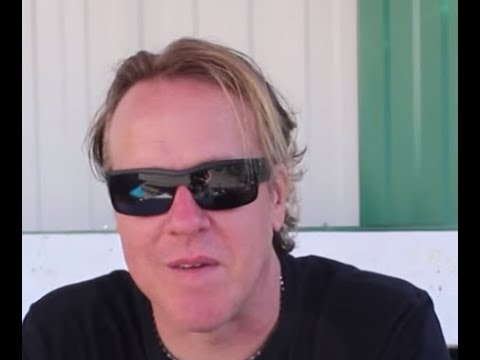 Burton C. Bell quits FEAR FACTORY! Posts statement ..