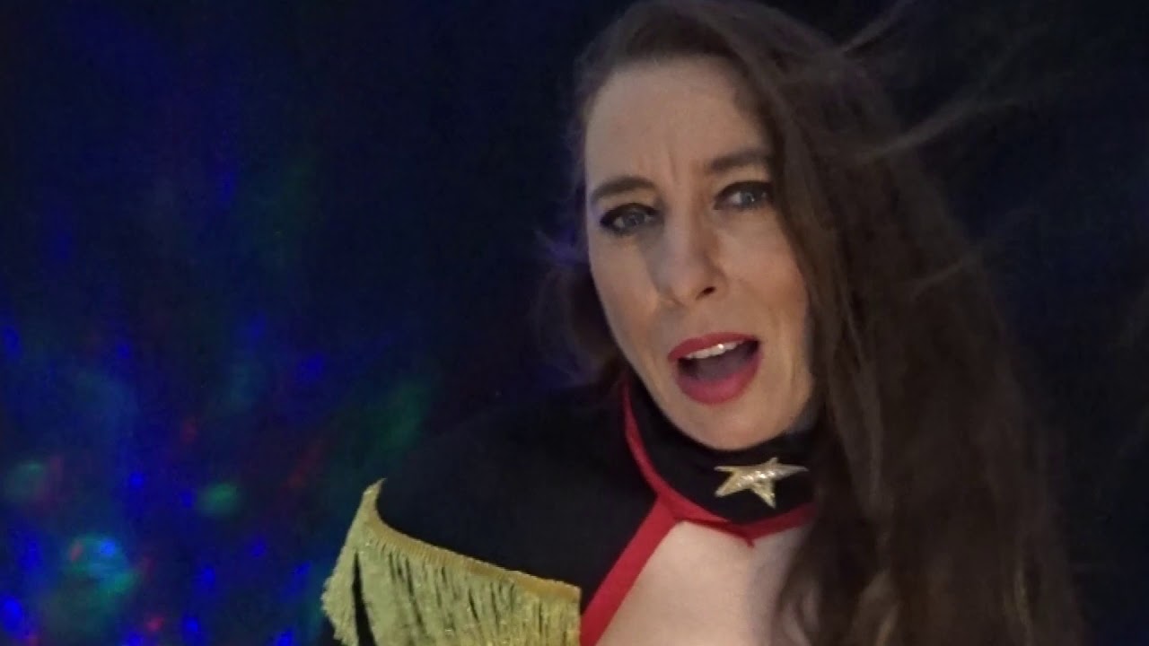 Paprika Piroschka: DANCE