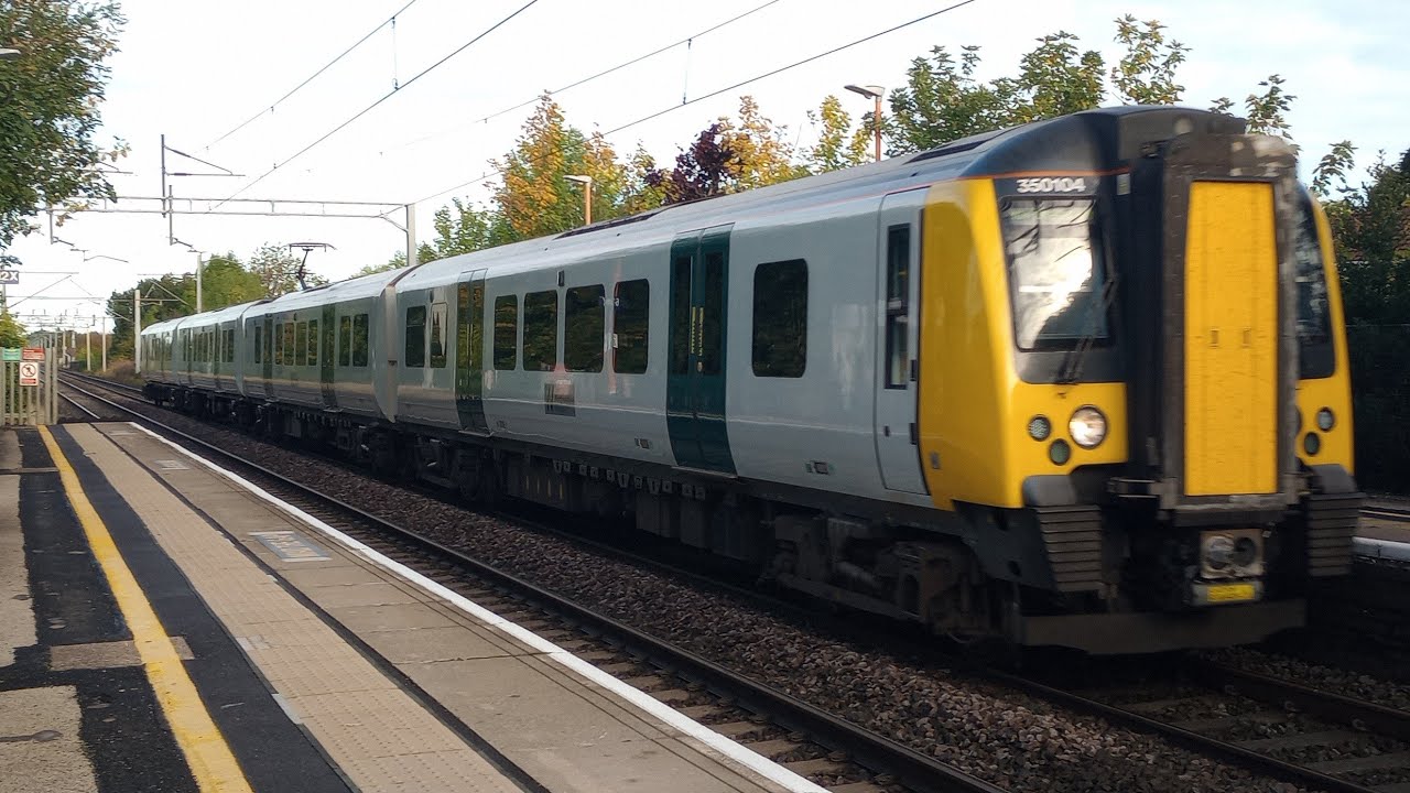 London Northwestern Railway Class 350 arrives into Marston Green 