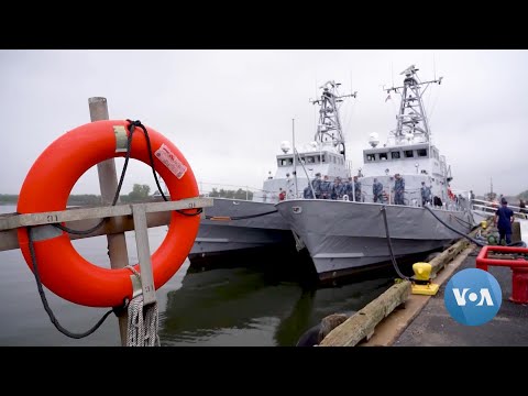 Video: Sú pobrežní strážcovia námorníci?