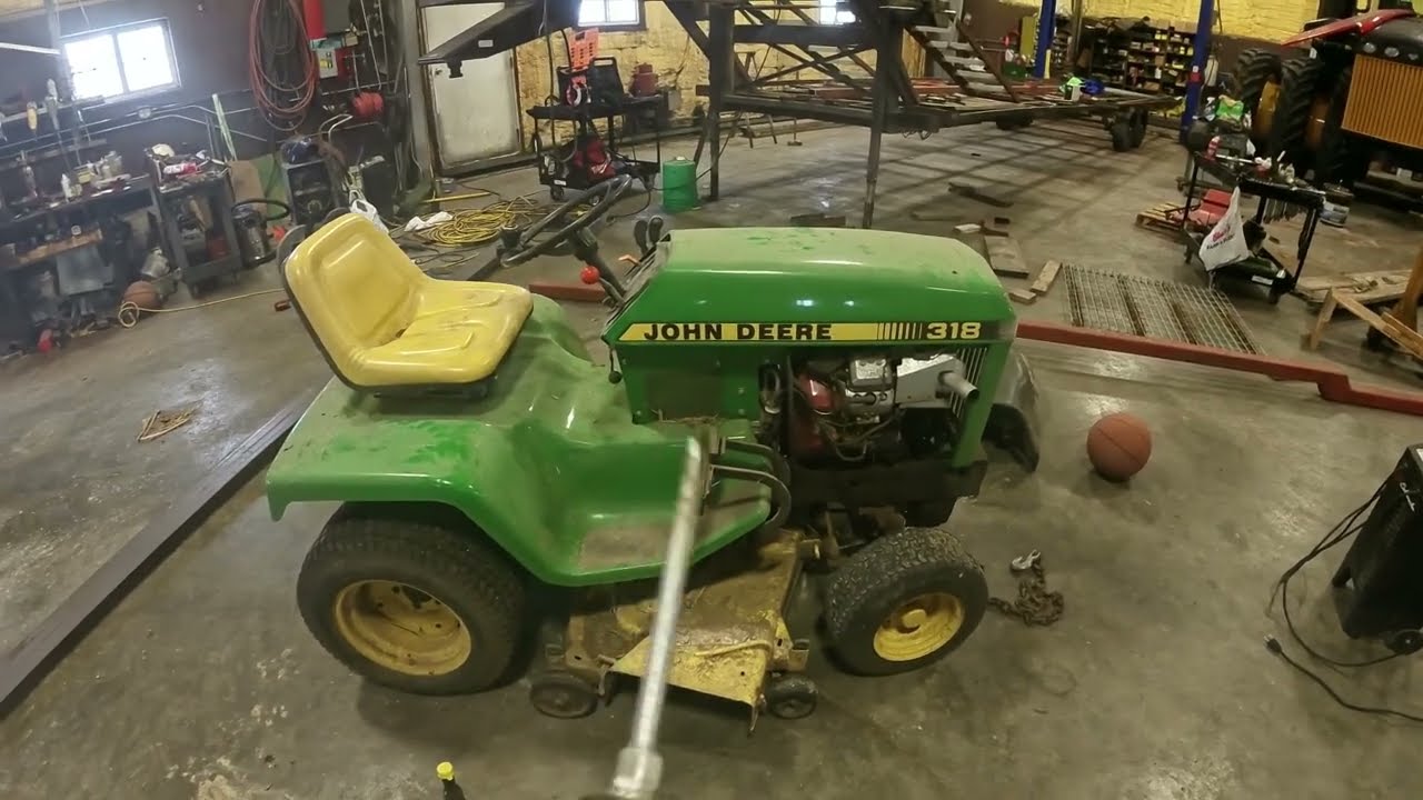 JOHN DEERE 318 NO FUEL NO START!
