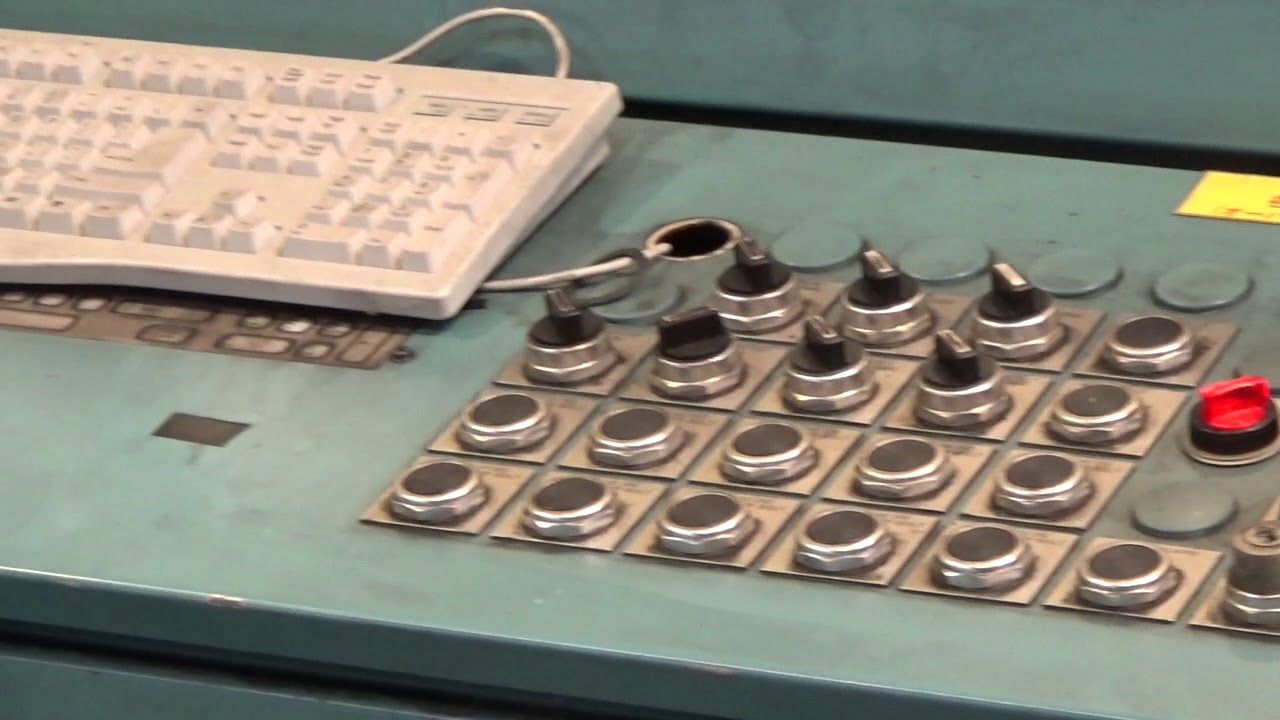 12439 National Model 1250 Five Die Cold Former