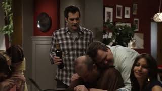 Jay cries Modern Family