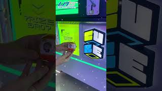 Claw Express Cube: 4-Player Crane Action!