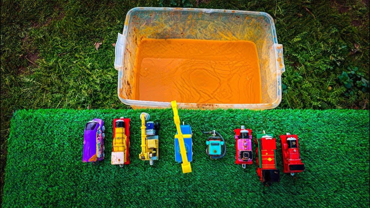 let's see Thomas and Friends / Play cartoon toys / Sandy, Kelly, Molly, Kanna, Yong Bao, James