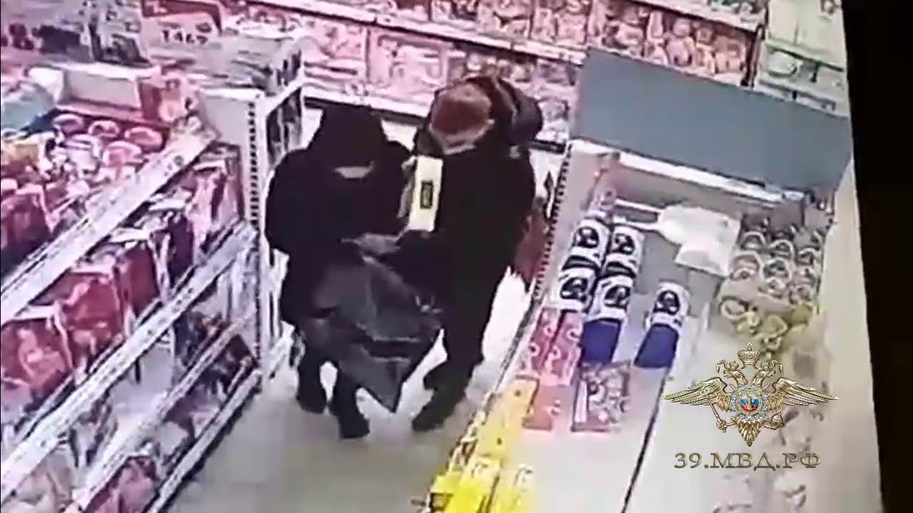 украли кукол