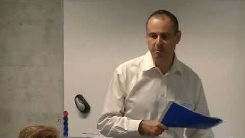 generalized Kohn Sham and derivative discontinuity