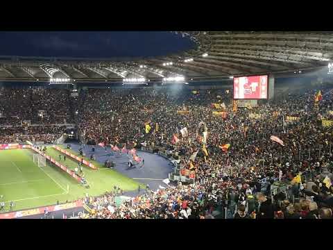 1/5/2022 Roma Bologna: il ruggito dell'Olimpico all'annuncio di José Mourinho