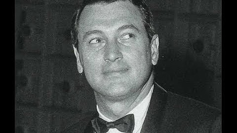 Rock Hudson - " Dancing " - 3/4