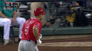 LAA@SEA: Pujols lifts his second sac fly of the game