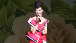 宋祖英清唱《山歌好比春江水》 Song Zuying sang 'The Mountain Song Like Spring River Water'
