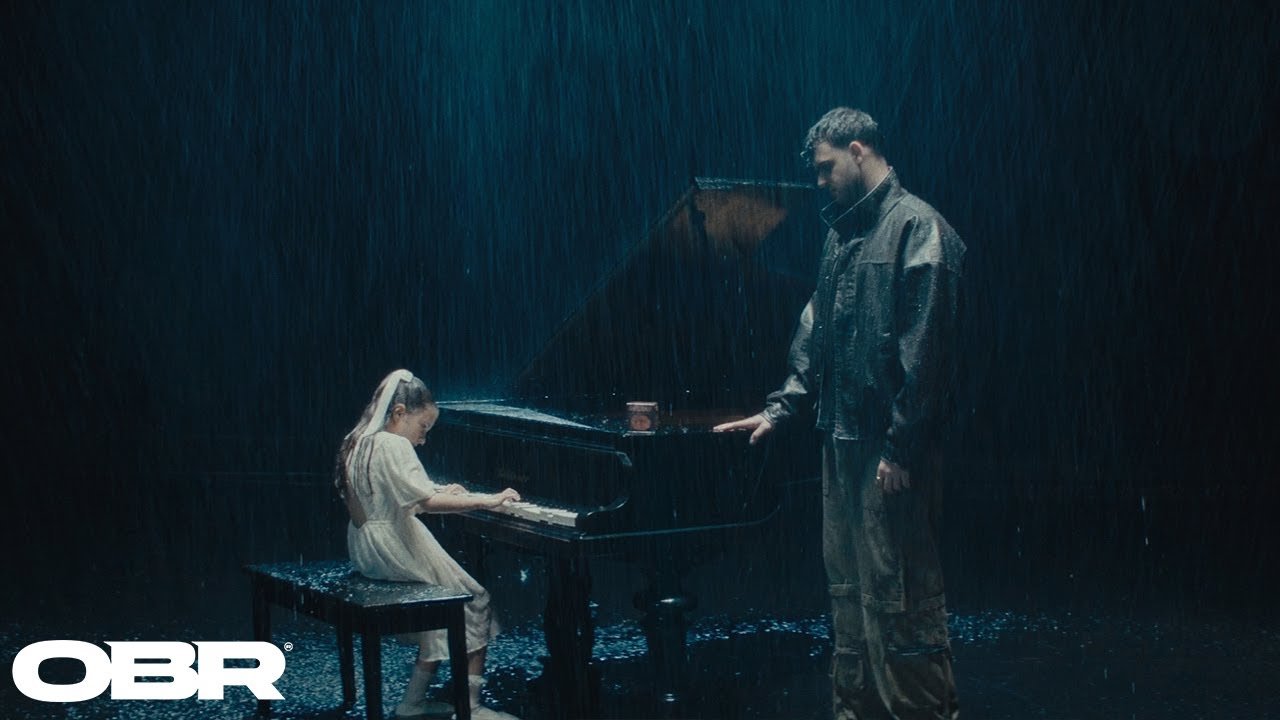 在 YouTube 上观看 SIDARTA - VROXI (Official Music Video) 在 YouTube 上观看 SIDARTA - VROXI (Official Music Video)