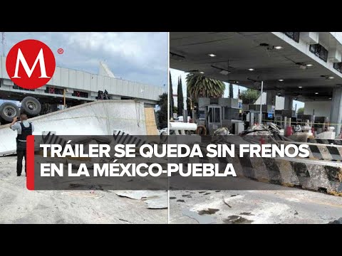 Tráiler se queda sin frenos e impacta varios autos en la México-Puebla