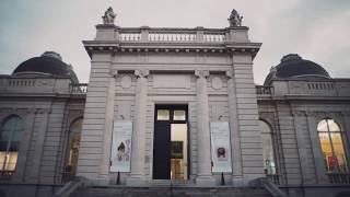 Een Naakt Bezoek Aan De Tentoonstelling... Een Primeur In België