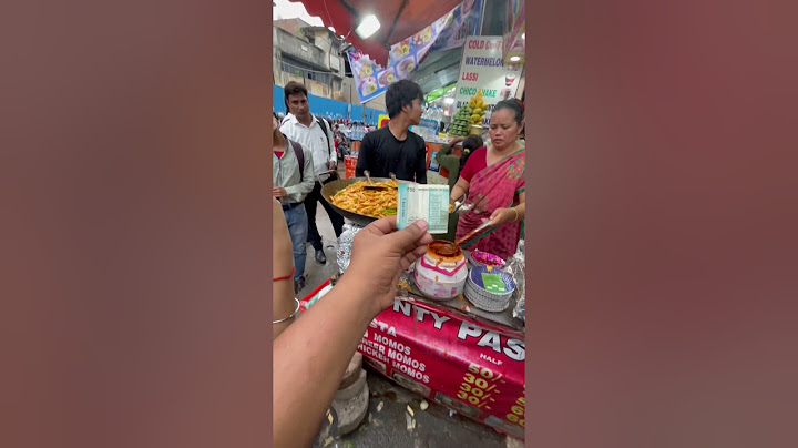 Honest review of Aunty Pasta 😳😳 karol bagh famous pasta #auntypasta#shorts