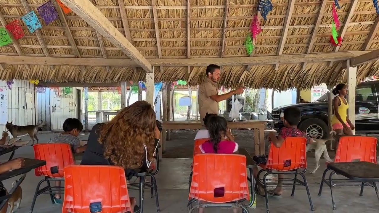 English/Conservation Workshops * Talleres de Ingles/Conservación