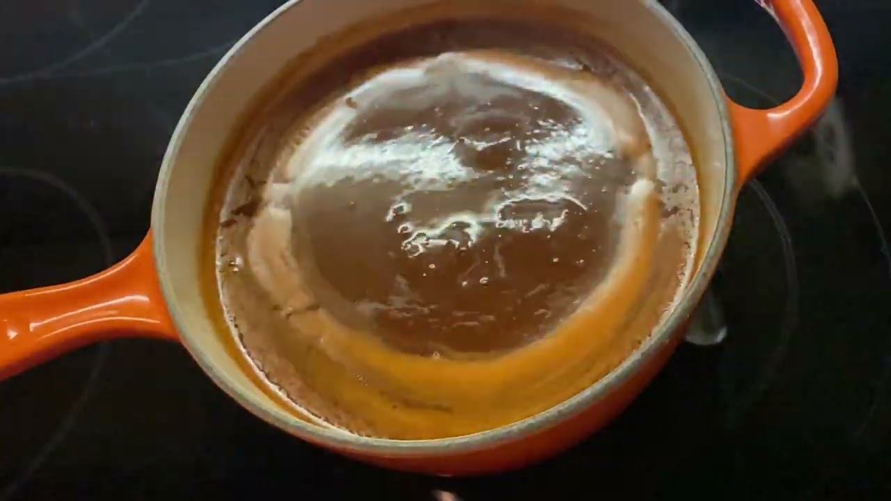 Gute Bratensauce von Grund auf selber kochen. - YouTube