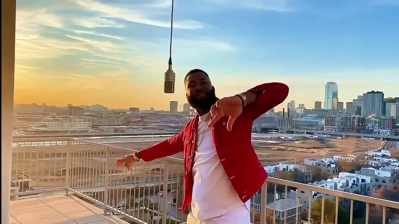 Watch YOUNG Gii - EXTRA on YouTube Watch YOUNG Gii - EXTRA on YouTube