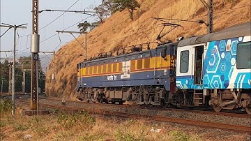 Deccan Express with WCAM3 towards Monkey Hill in Bhor Ghat