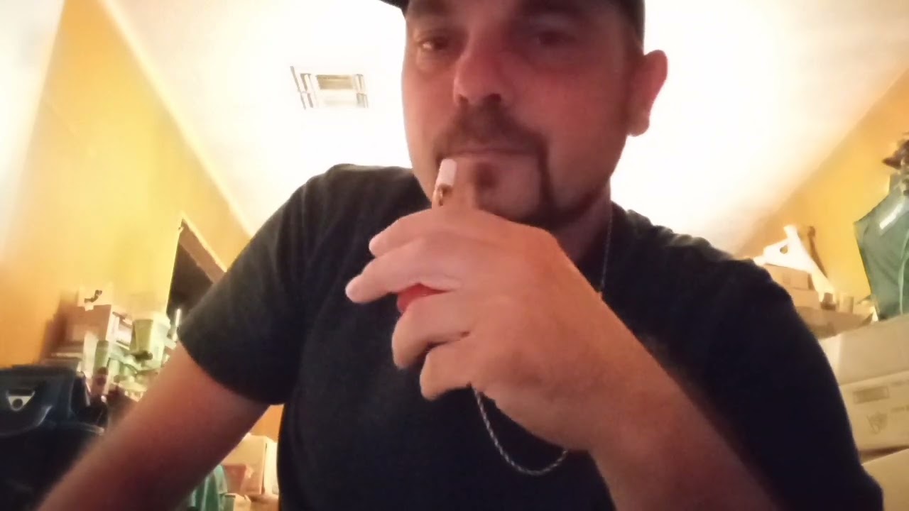 Pure dab called Maui Mango v.s Moonwalkers dab called Purple Punch.THC 4 both r @ 14.408%.....!!!!!!