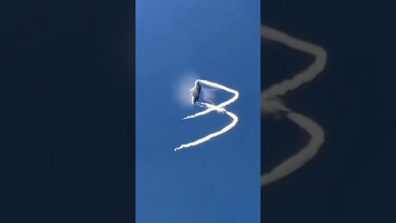 F22 Raptor Sonic boom 💥 