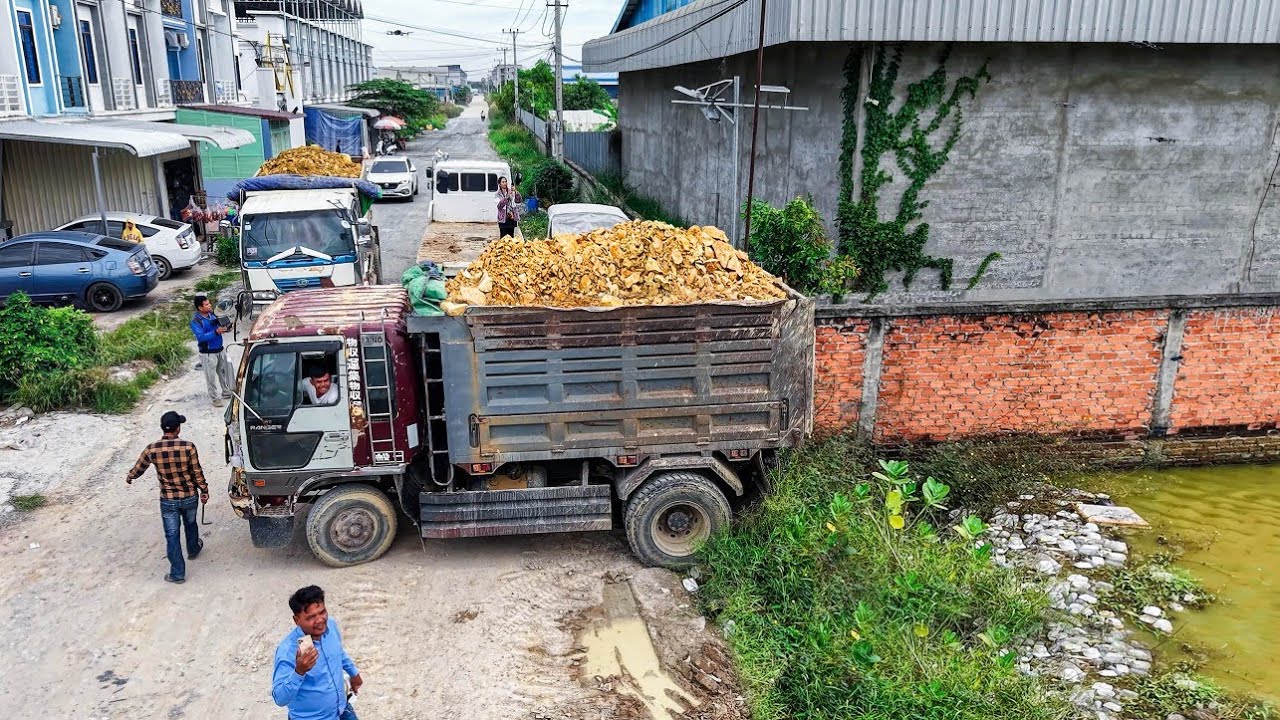 Perfectly! First Start Project Landfilling By Best Skill Driver DOZER KOMATSU D31P Pushing Rock soil