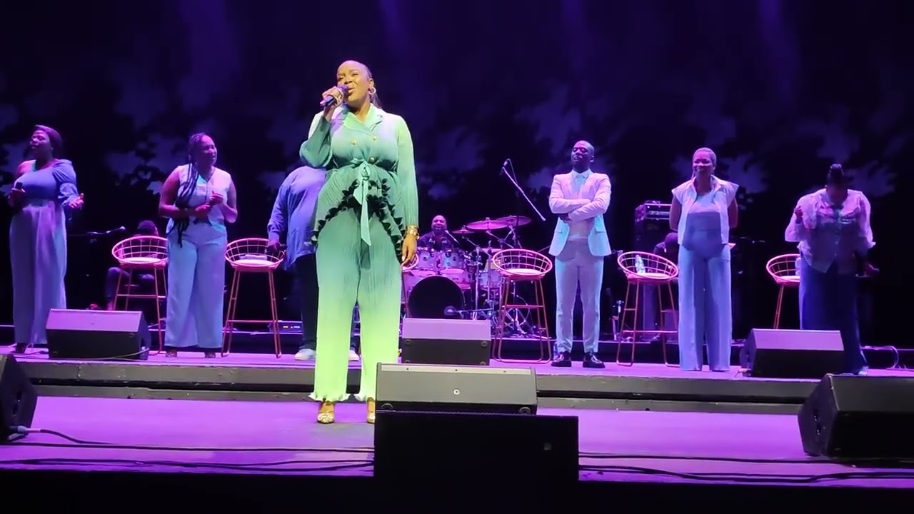 Xola Toto - Intimate Worship Medley