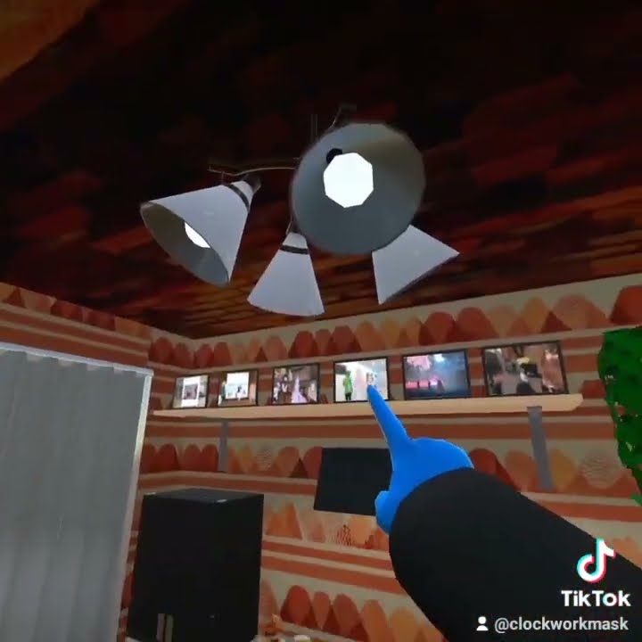 Clockworkmask Vrchat Kinda Comforting #vrchat #clockworkmask #vrchatworldshowcase - YouTube