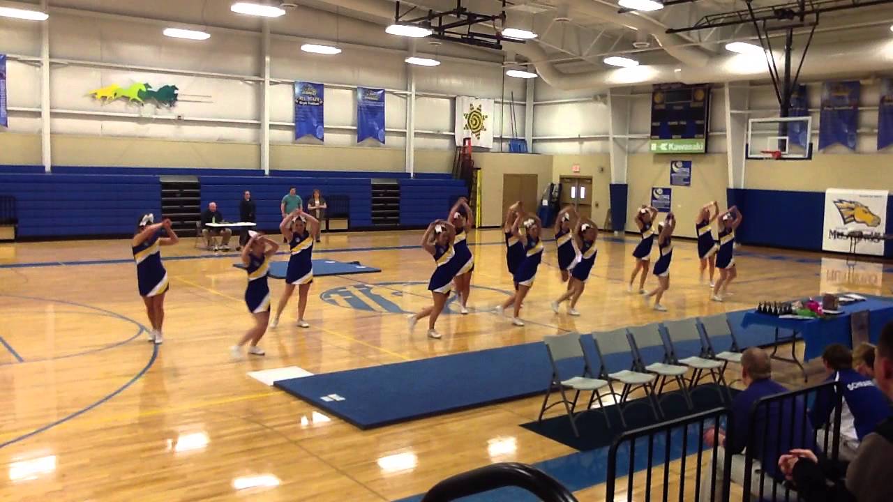 Hannah Moncur Cheer 2012-13 - YouTube