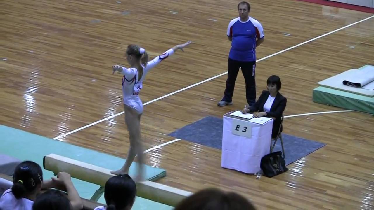2009 International Junior Viktoria Komova BB (EF)
