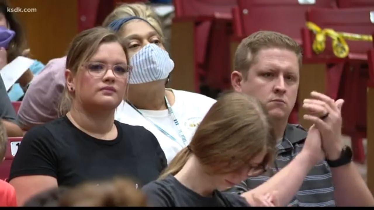 Wentzville School District keeps mask optional policy YouTube