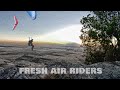 Paraglider vs hang glider! (Fresh Air Riders 2002)