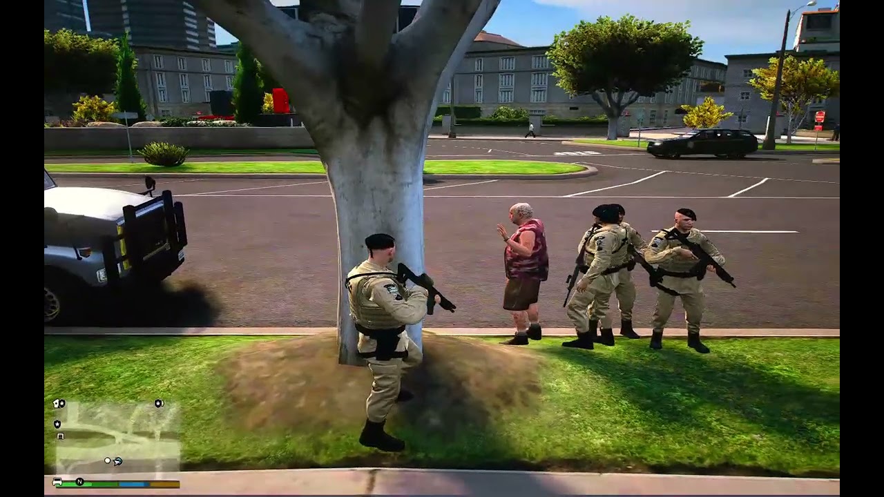 GTA V LSPD RONDESP CHEGOU NA HORA QUE TENTARAM ASSALTAR O BANCO E CRIMINOSA SE DEU MUITO MAL  PMBA