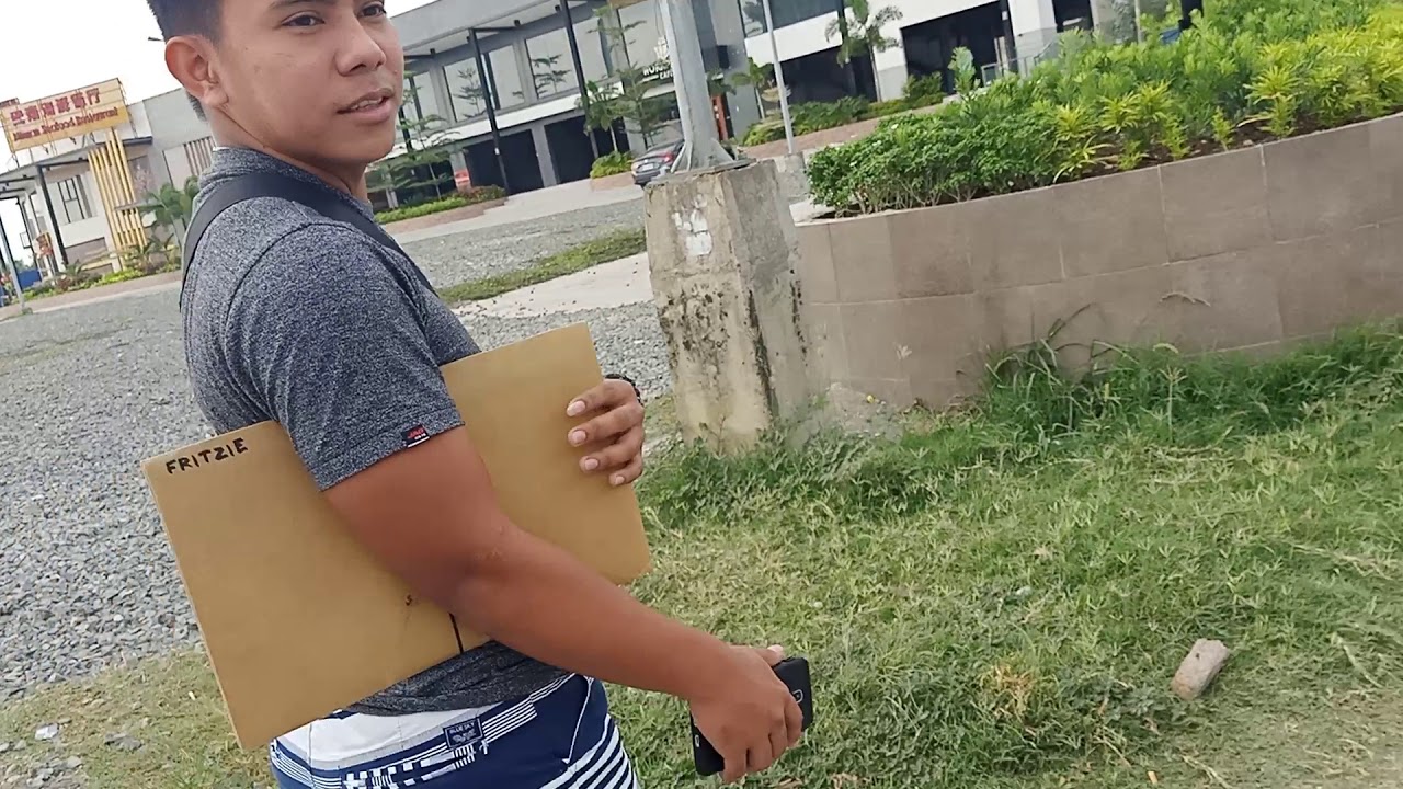 Laag sa Little Tokyo sa unahan Little Toyok😂