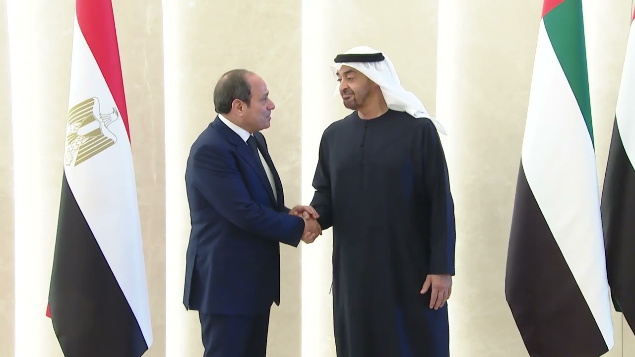الرئيس عبد الفتاح السيسي يصل إلى العاصمة الإماراتية أبو ظبي في زيارة أخوية