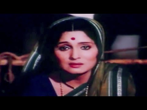 Pooja bhosale pune  San gauricha aala  Film  Kulswamini Ambabai  Asha Kale 