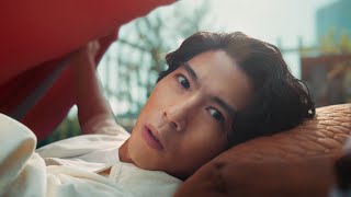 賀来賢人、流行りに乗っかりベランピングも…「俺、大丈夫？」　ジムビーム『YES I 缶！』篇