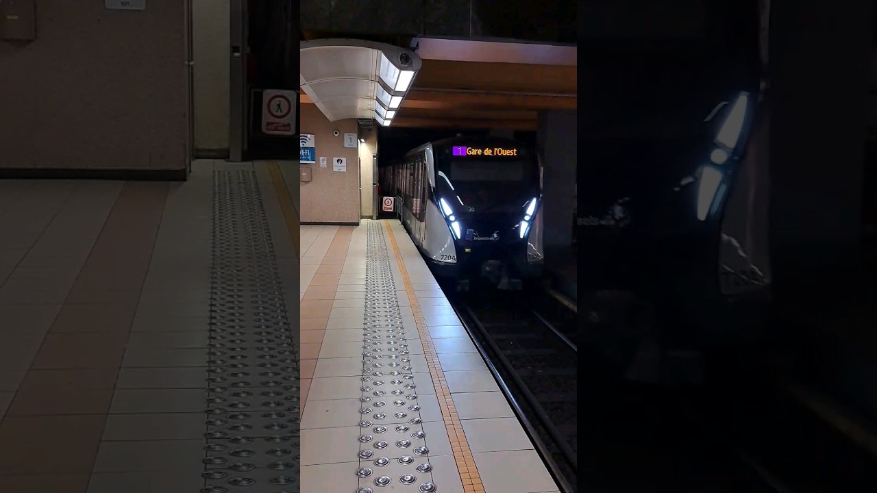 Stunning M7 approach at Beekkant. #m7metro #stib #mivb