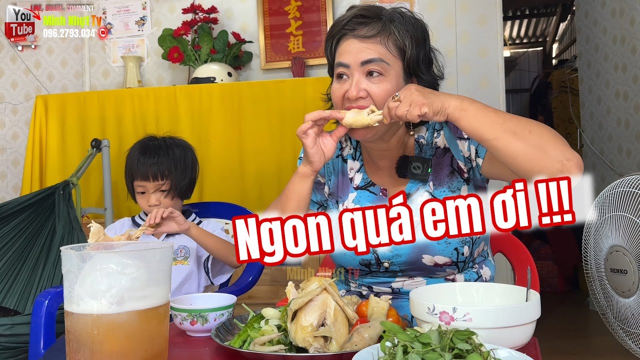 Xuyến Naiiii Ăn Một Hơi Hết Sạch Con Gà Quá Ngon Lành | Minh Nhựt Tv 