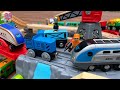 電車 おもちゃ ブリオとハペ ( BRIO & HAPE )☆お片付けボックスレールセットで遊んだよ☆子供向けのyoutube動画【ウピさん＆upisch】