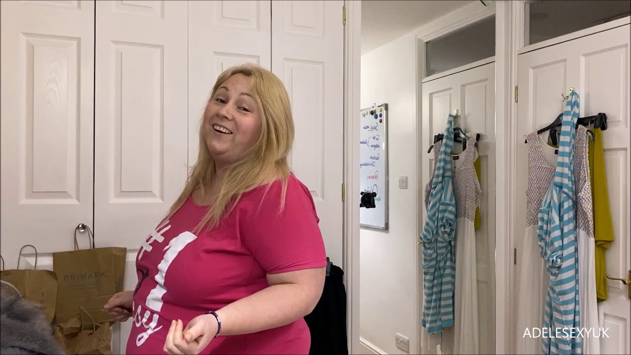 BBW ADELESEXYUK TRYING ON SOME BLACK BUTT LIFTER LEGGINGS 4466 - YouTube