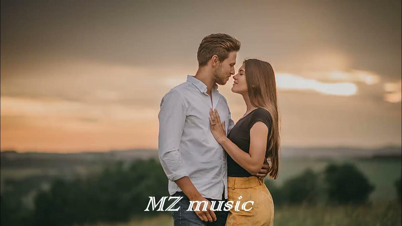 Девушки поднимают мужчин. Что стоит у него на. Человек на обрыве. Парень признается в любви девушке. Что стоит у него на.