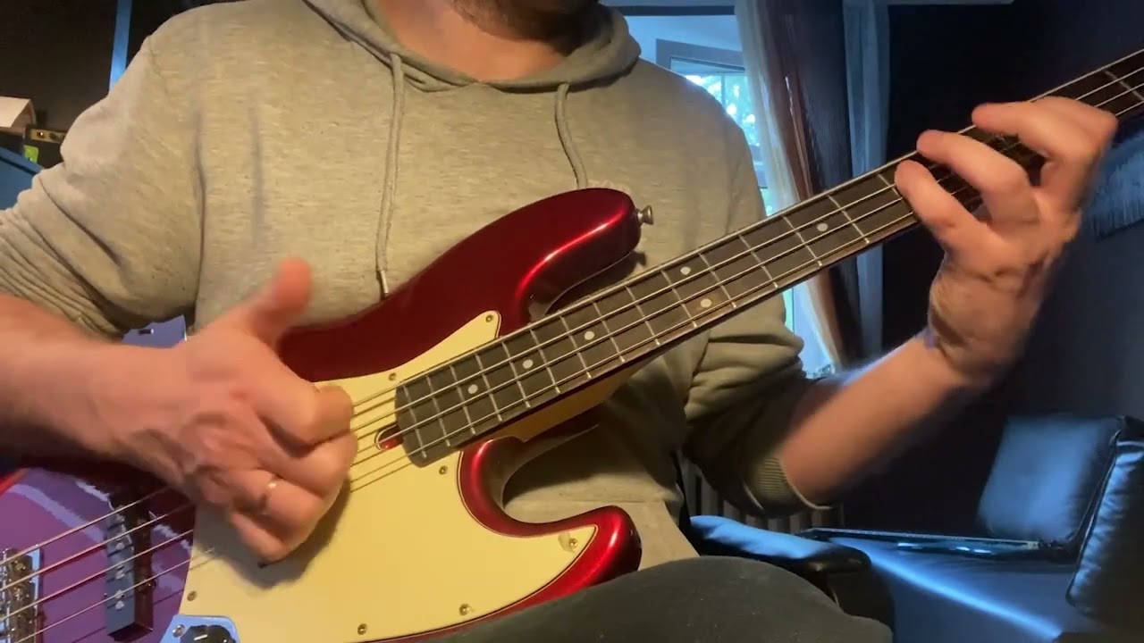 Бас гитара Bacchus BJB 400R - YouTube