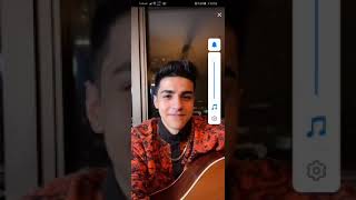 Cellat 36 Yayindayken Eve Bi̇r Adam Menteşe Yapmaya Geli̇yor Ve Utanci