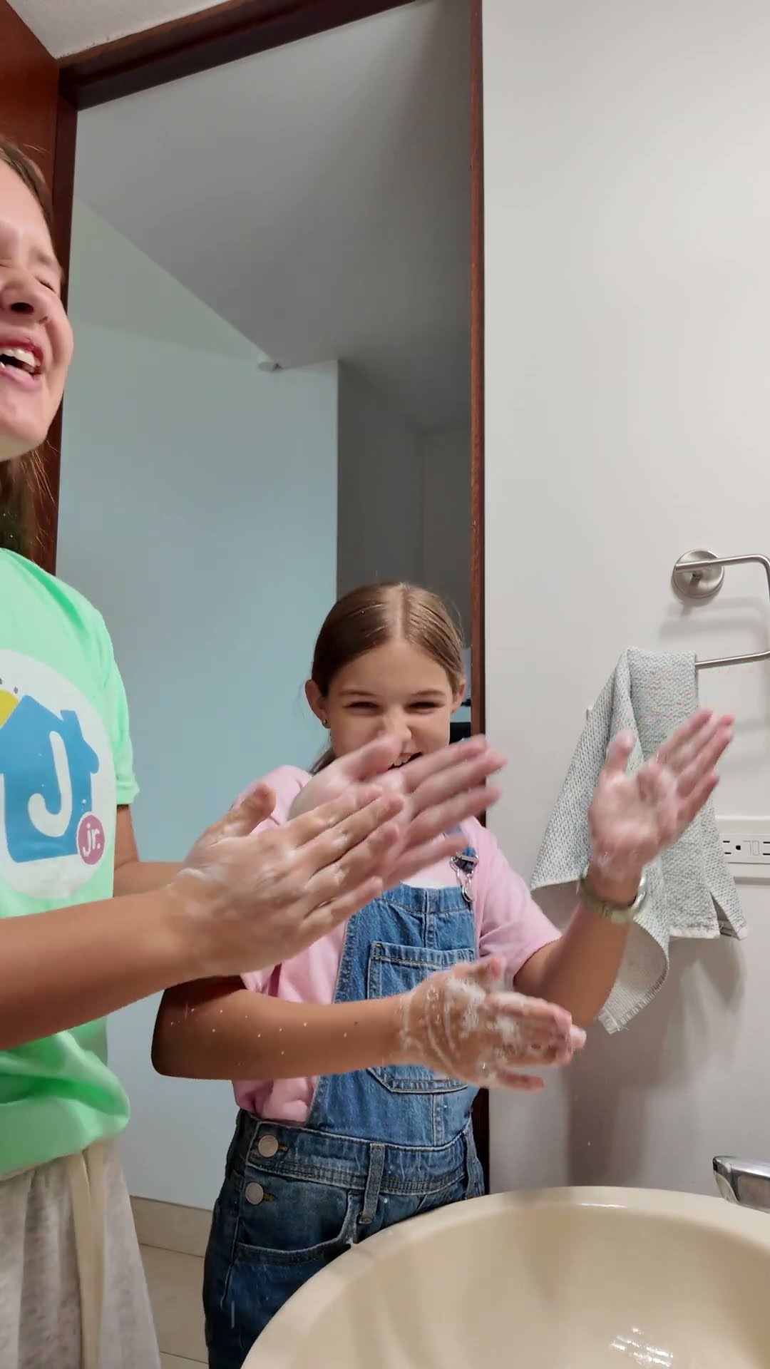 Wash your hands?? #kidssong