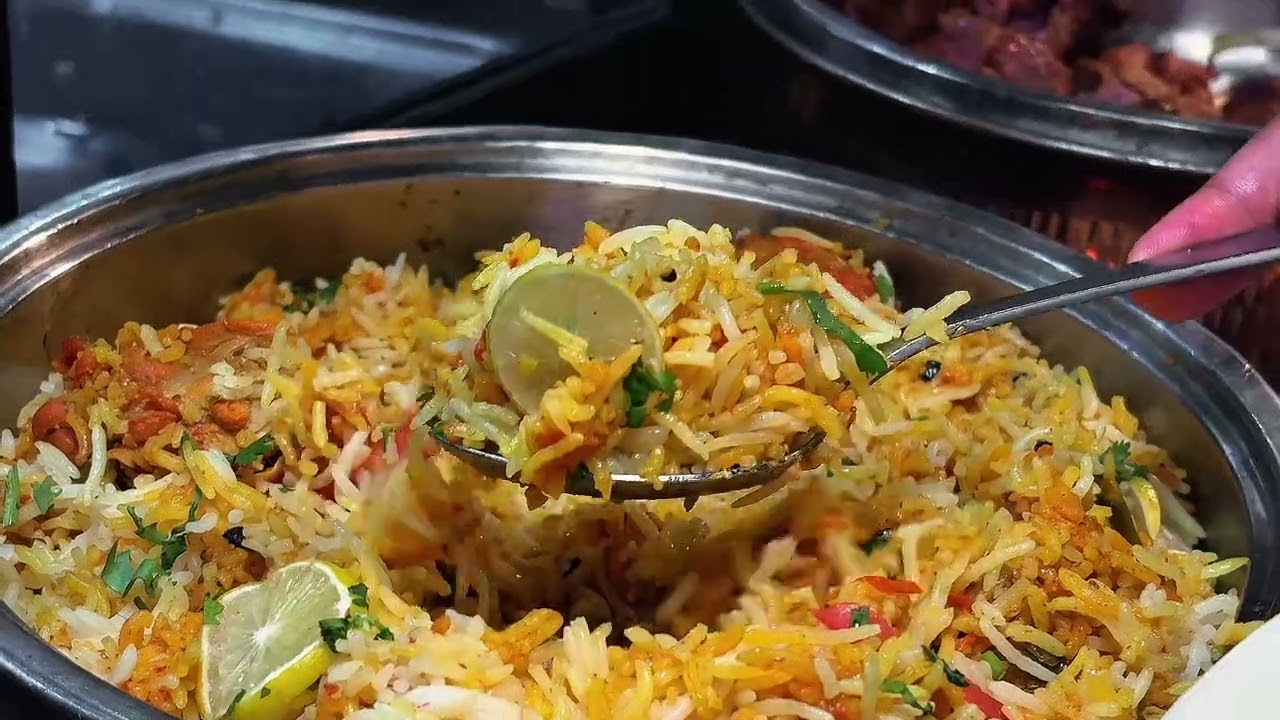 Desi Carnival at MM Alam Road | Unlimited Desi Dishes & Buffet Experience in Lahore