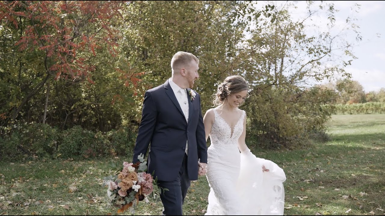 Heartfelt Speeches & the Sweetest Vows || Fall Michigan Wedding