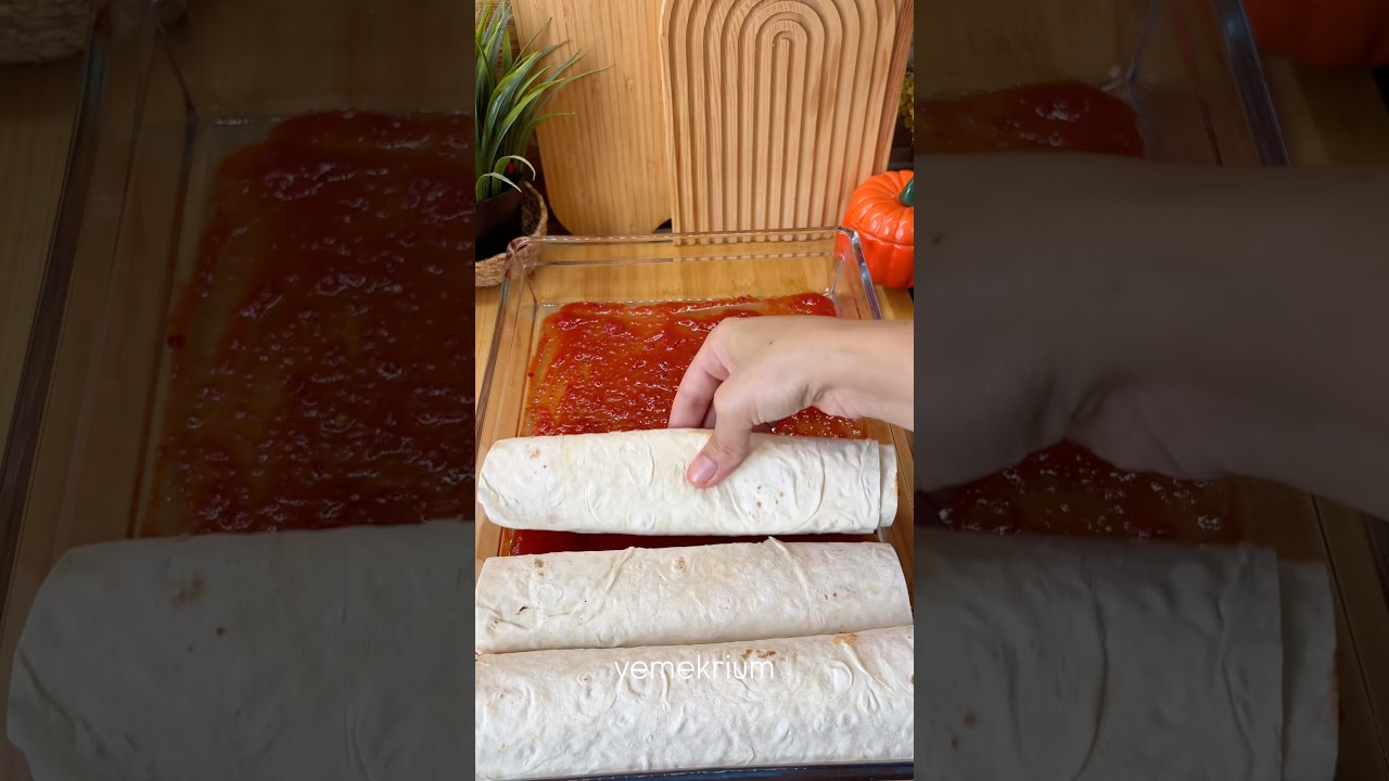 Tavuklu lavaş dürüm #yemek #yemektarifleri #food Tavuklu lavaş dürüm #yemek #yemektarifleri #food