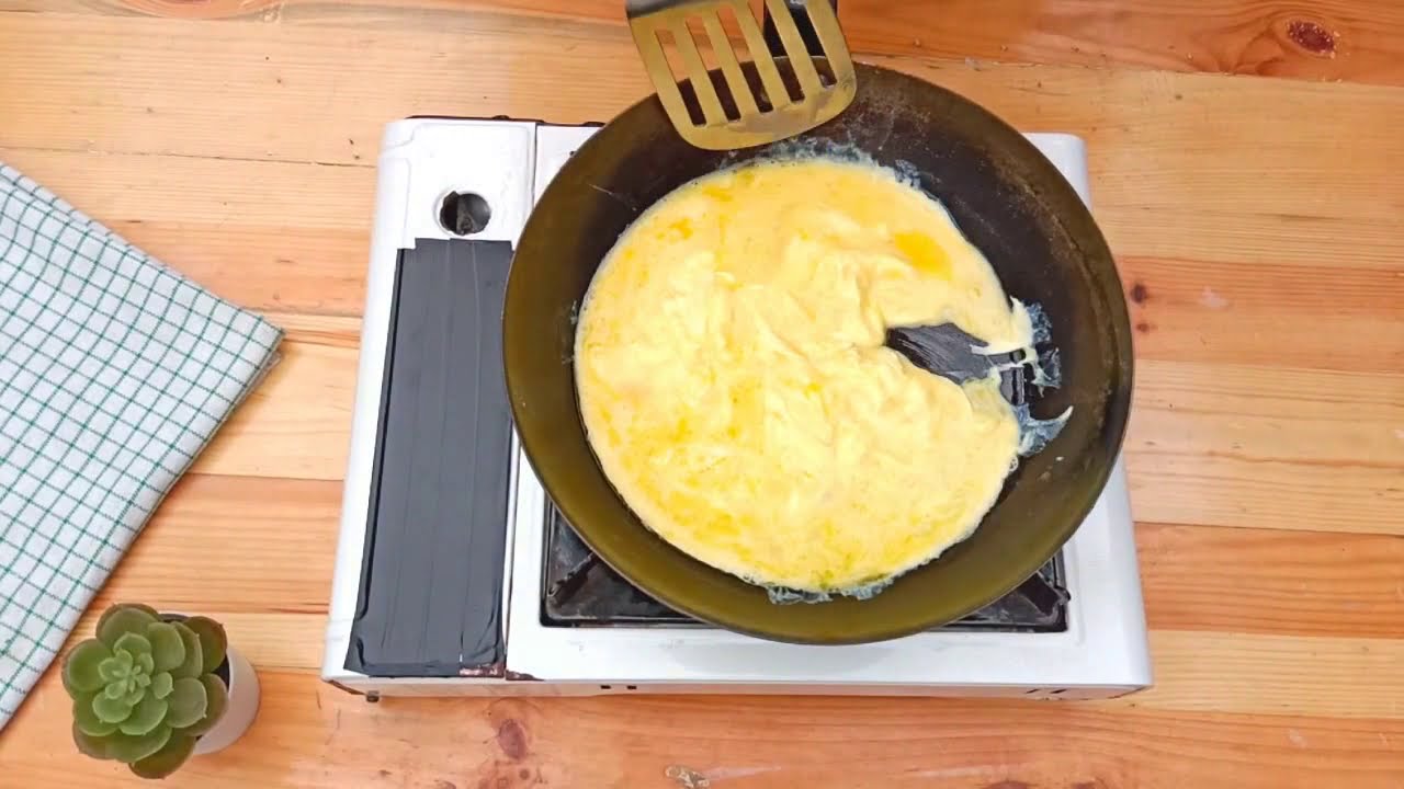 scrambled eggs ala MCD ( telur orak arik ) - YouTube